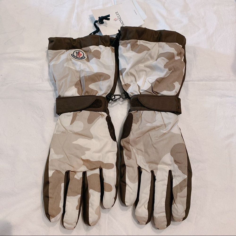 Moncler gloves